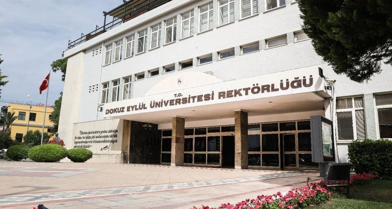 Deü'den 2025'Te Rekor Sayida Sosyal Sorumluluk Projesi̇ (1)