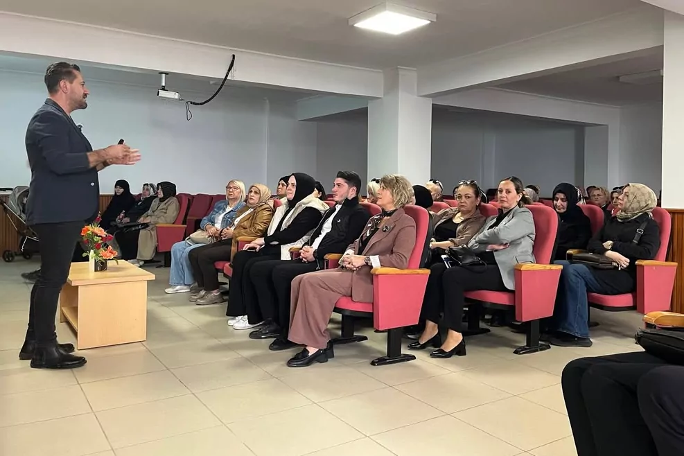 Mudanya'da AK Partili kadınlardan bağımlılıkla mücadele farkındalığı